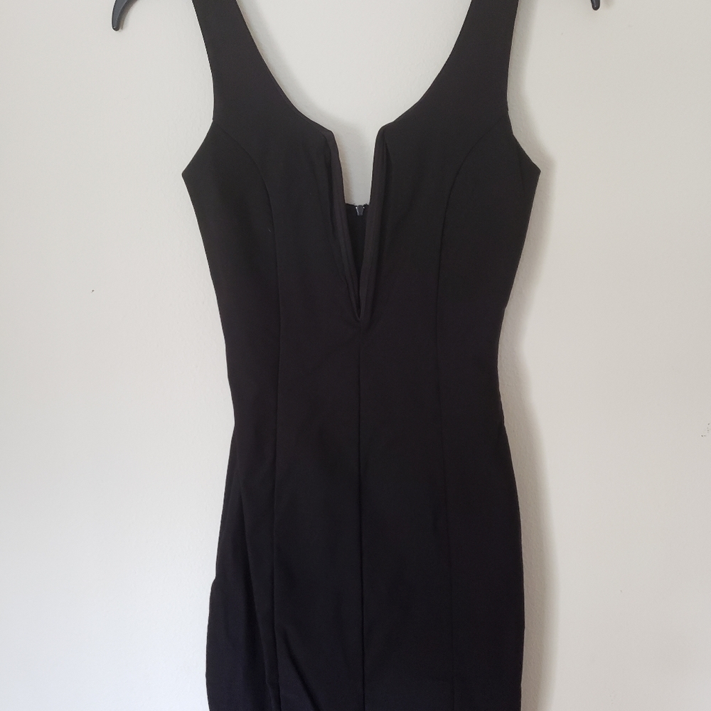 NWT Deep Vneck dress